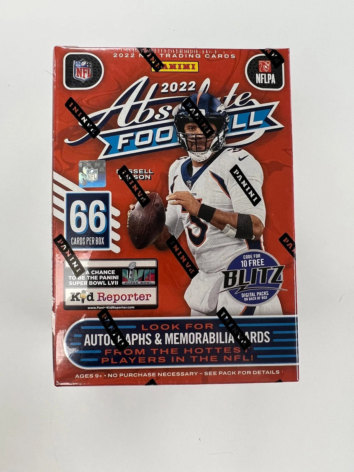 Panini 2022 Absolute NFL Football Box - 66 Cards